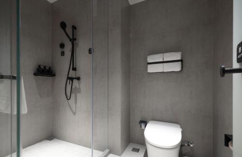 Deqing County Hotel | Atour Light Hotel Huzhou Deqing Moganshan