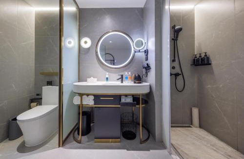 Qingpu Hotel | Atour Light Hotel Zhuguang Road Hongqiao National Exhibition and Convention Center