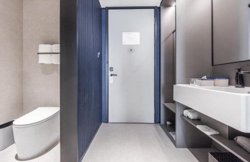 Xiangzhou District Hotel | Atour Light Hotel Zhuhai Xiangzhou Mingzhu Station