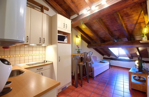 Old Town Apartment | Attic with sloping ceilings, with charm, fully equipped, in the heart of the old town