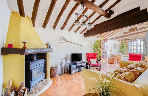 Montefrio Villa | Attractive Villa in Montefrio with Private Pool