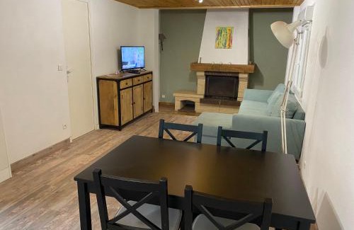 Carnoy House | Au cèdre bleu