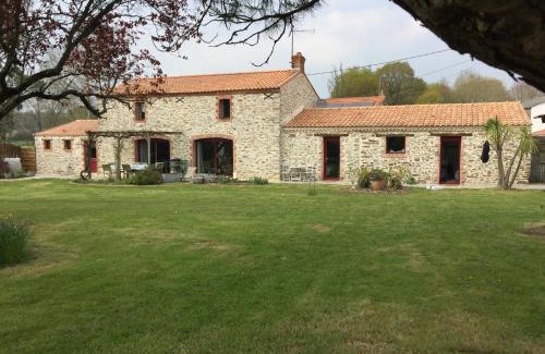 Chauve Bed & Breakfast | Au Mas Retz De Jade