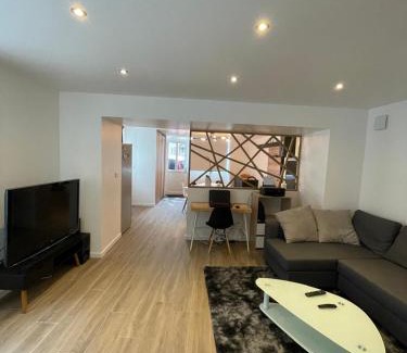 Vuillafans Apartment | Au Petit Casino