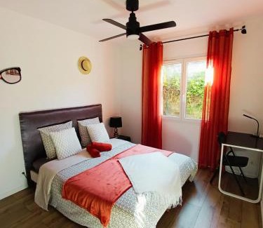 Pezenas Apartment | Au Pied De La Colline calme et détente Pézenas