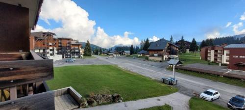 Le Praz de Lys Apartment | Au pied des pistes - 3 chambres - Vue montagne - Cosy et confort