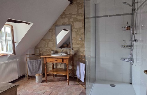 Gennes-Val-de-Loire Bed & Breakfast | AU PIED DU LAVOIR