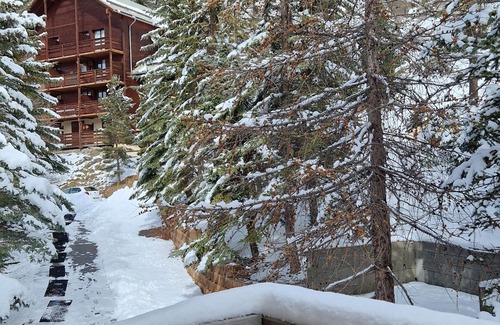 Molines-en-Queyras Apartment | Au son des Clarines Au Cœur du Queyras, Appartement Spacieux et Confortable