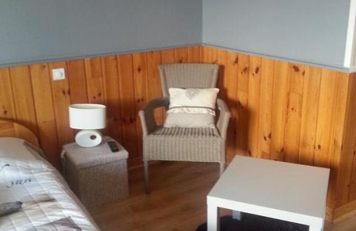 Saint-Paul-de-Salers Hotel | Auberge du Col de Neronne