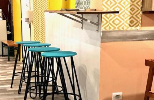 Petit-Ivry Hotel | Auberge Eco