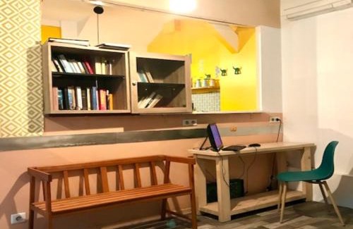 Petit-Ivry Hotel | Auberge Eco