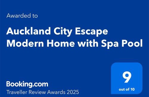 Parnell Apartment | Auckland City Escape Modern Home with Spa Pool
