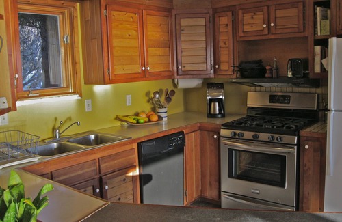 Homer Cottage | AUGUSTINE SEA WATCH PRIVATE PEACEFUL AND SECLUDEDnENJOY this truly Alaskan Home!