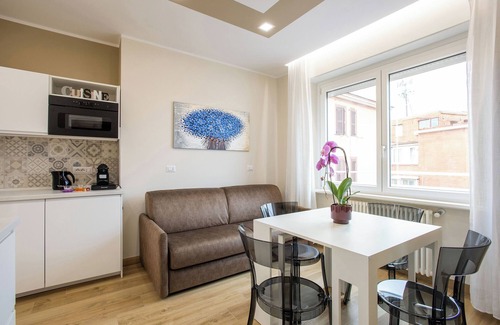 Aurelio Apartment | Aurelius Design Loft 1 by Cornelia Subway