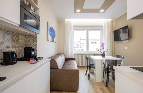 Aurelio Apartment | Aurelius Design Loft 1 by Cornelia Subway