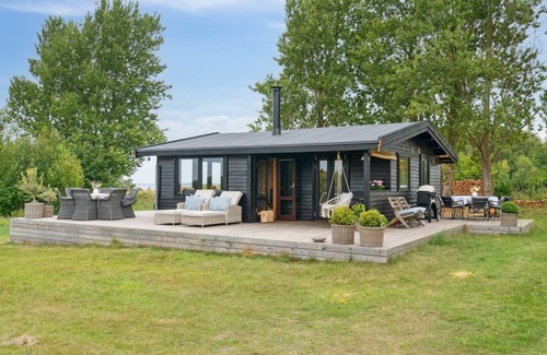 Ordrup House | "Aurore" - 1.3km from the sea by Interhome