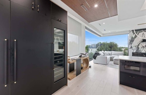 Galindo House | Austin's Skyline Lux. Private Pool & Rooftop Deck