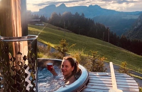 Vers L'Eglise Ski Chalet | Authentic 18th Century Swiss Alpine Chalet