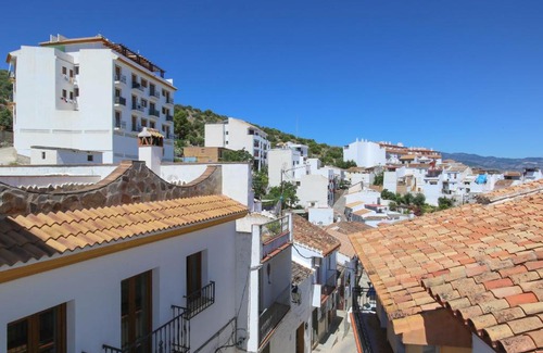 Guaro House | Authentic Charming Spanish Casa over 100 years old