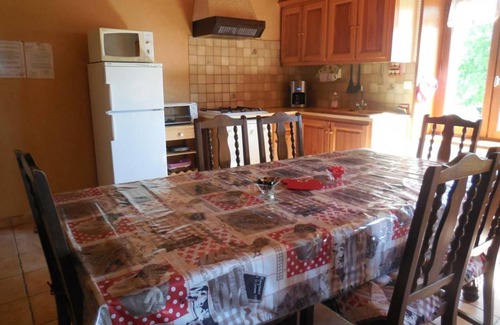 Chamboeuf Cottage | Authentic cottage with fireplace, pets allowed, near St-Galmier