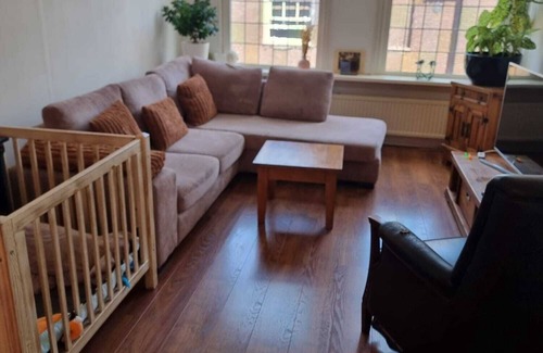 19e Eeuwse Schil House | Authentic house in town center