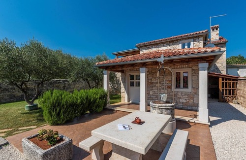 Mofardini Villa | Authentic Istrian stone Villa Didova in the Heart of Istria