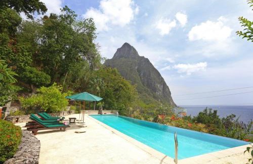 Soufriere Villa | Authentic St, Lucian Experience at Prestigious 2-bed Villa - Colibri Cottage villa
