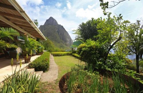 Soufriere Villa | Authentic St, Lucian Experience at Prestigious 2-bed Villa - Colibri Cottage villa