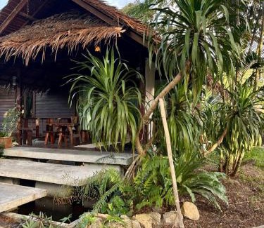Hin Hong House | Authentic Thai Wooden House Coconut Lane