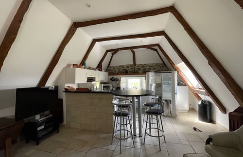 Lacroix-Barrez House | Authenticity & Comfort in the Charmalex Barn with Countryside View