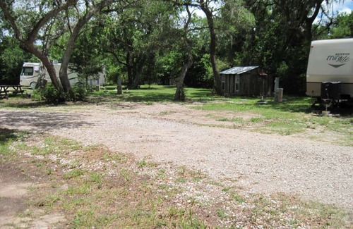 Cedar Lane House | Automated RV Space check in at Alexsandrarvpark.com - Full Hook Up Spaces Only