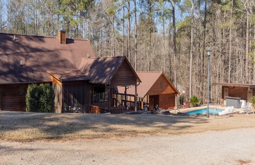 Grovetown House | Autumn Woods Lodge - Four Bedroom House, Sleeps 9