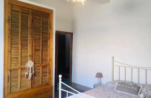 Barbentane House | Aux pieds tanques