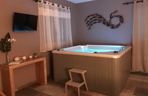 Ventabren Hotel | Aux portes de Bali