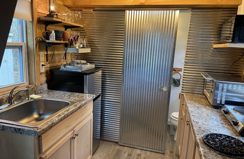 French Lick Cabin | Avail THIS weekend! TINY CABIN 5 STAR Clean- French Lick, IN - Private w/VIEWS!