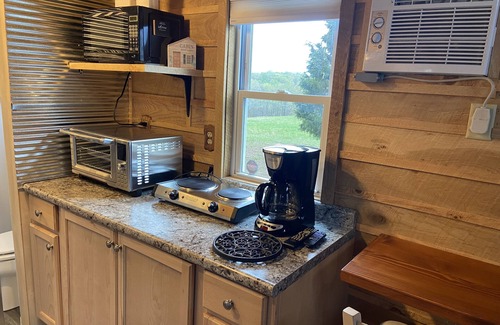 French Lick Cabin | Avail THIS weekend! TINY CABIN 5 STAR Clean- French Lick, IN - Private w/VIEWS!