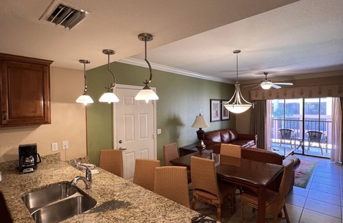 Florida Central Atlantic Coast Apartment | Available on request. Weekly stay from Friday to Friday. Sat-Sat & Sun-Sun.