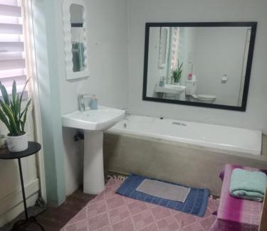 Umjindi House | Avalon Cottages