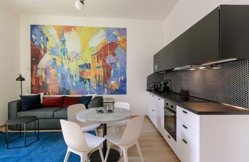 Pilsen Apartment | Avantgarde apartments