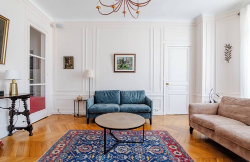 Faubourg Saint-Germain Apartment | Avenue to the Eiffel Tower, by Veeve