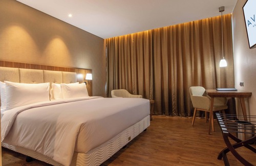 Bekasi Hotel | Avenzel Hotel & Convention Cibubur