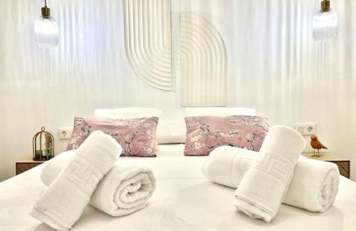 Doctor Barraquer-Grupo Renfe-Policlinico Apartment | Avenzoar Apartments