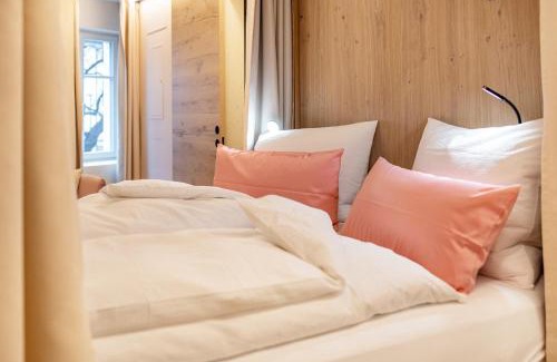 Old Town Apartment | Avia Living Anna