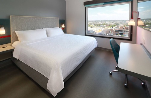 Tijuana Hotel | avid hotel Tijuana Otay by IHG