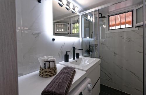 Porto Rafti Villa | Avlaki Getaway Villa