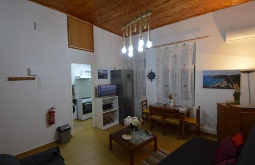 Avlonarion Apartment | Avlonari Evias flat in the Central Square