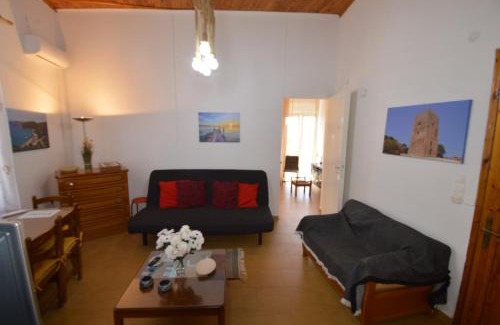 Avlonarion Apartment | Avlonari Evias flat in the Central Square