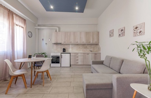 Limenas Chersonisou Apartment | ★ Avra Suite 1BR in city center - 50m to Beach