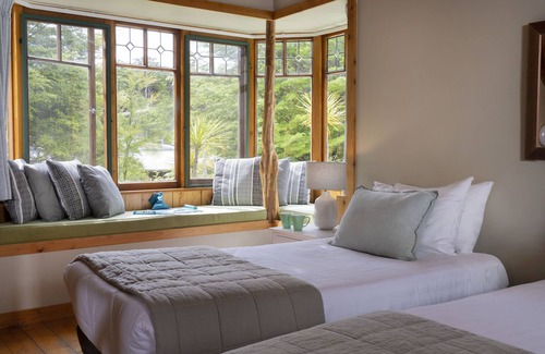 Awaroa Hotel | Awaroa Lodge