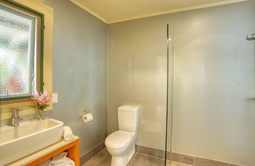 Awaroa Hotel | Awaroa Lodge
